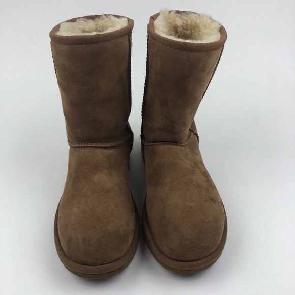 Uggs boots - Picture 1 of 4